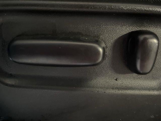 2023 Toyota Tacoma 4WD 4WD TRD Sport Double Cab 5' Bed V6 MT (Natl)