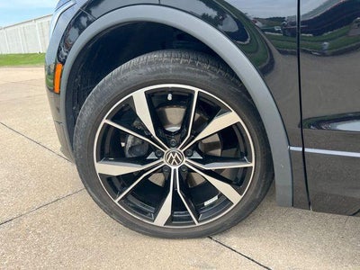 2024 Volkswagen Tiguan 2.0T SEL R-Line 4MOTION