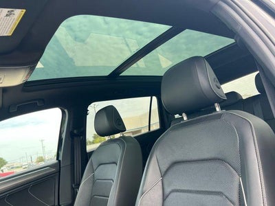2024 Volkswagen Tiguan 2.0T SEL R-Line 4MOTION