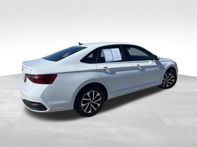 2024 Volkswagen Jetta S Auto