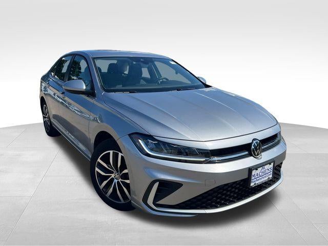 2025 Volkswagen Jetta SE Auto