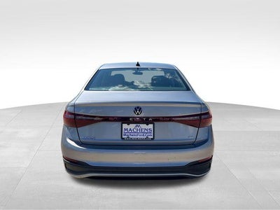 2025 Volkswagen Jetta SE Auto