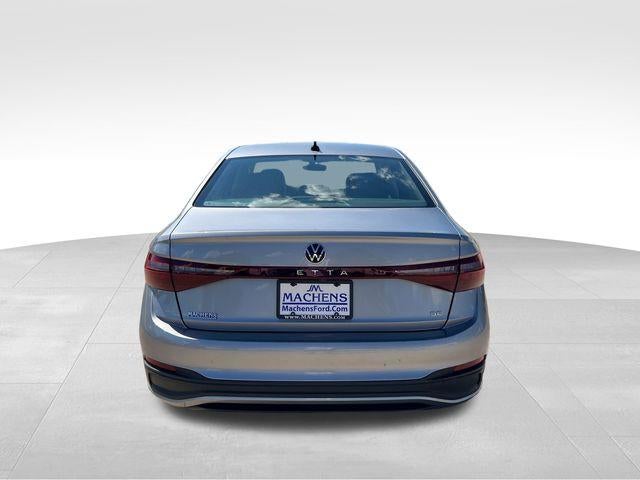 2025 Volkswagen Jetta SE Auto