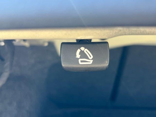 2025 Volkswagen Jetta SE Auto