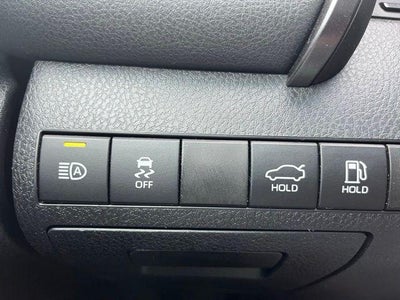 2019 Toyota Camry LE Auto (SE)