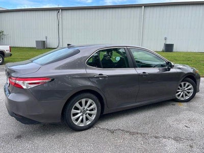 2019 Toyota Camry LE Auto (SE)