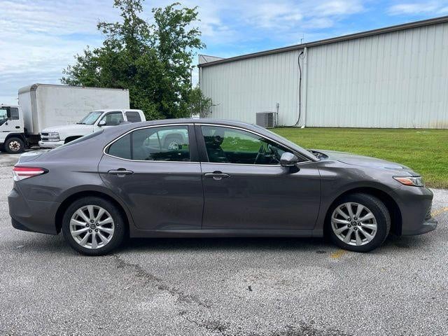 2019 Toyota Camry LE Auto (SE)