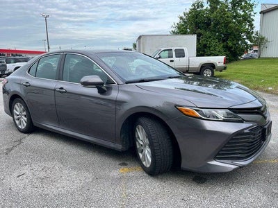 2019 Toyota Camry LE Auto (SE)