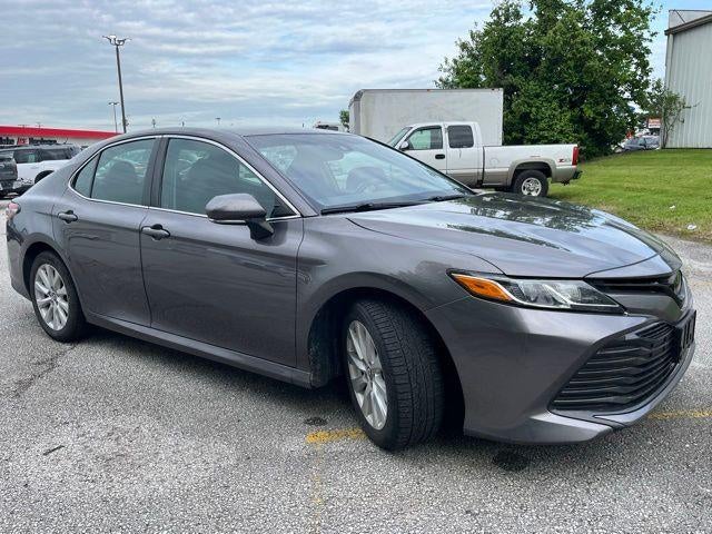 2019 Toyota Camry LE Auto (SE)