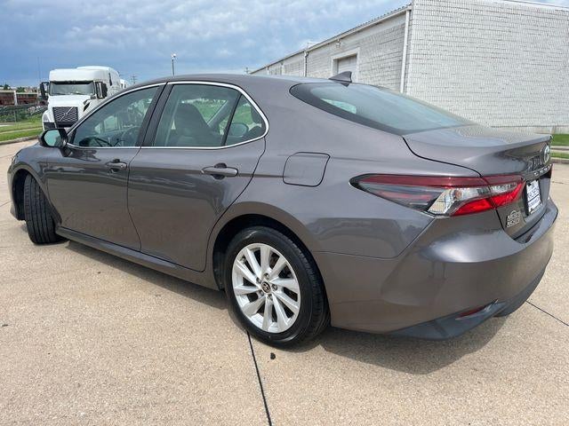 2021 Toyota Camry LE Auto (SE)