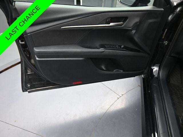 2025 Toyota Camry LE (SE)