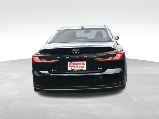 2025 Toyota Camry LE (SE)