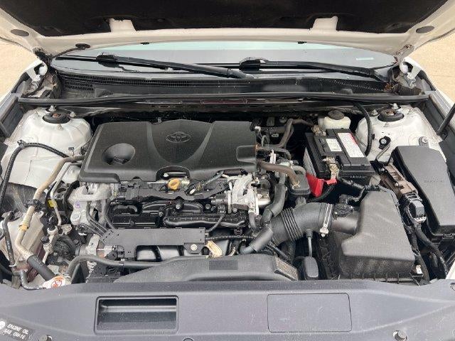 2020 Toyota Camry SE Auto (SE)