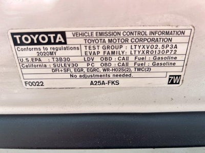 2020 Toyota Camry SE Auto (SE)