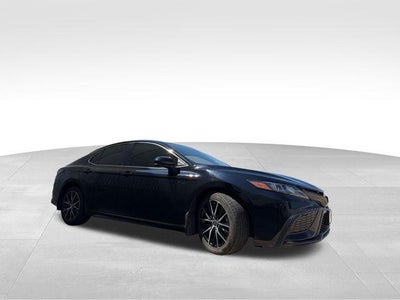 2021 Toyota Camry SE Auto (SE)