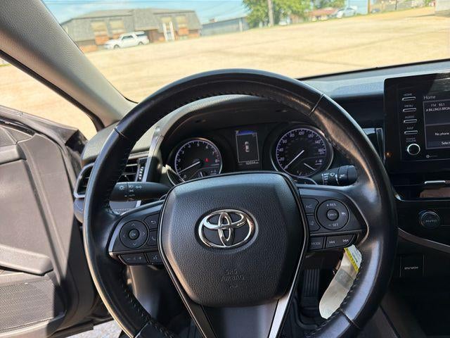 2021 Toyota Camry SE Auto (SE)