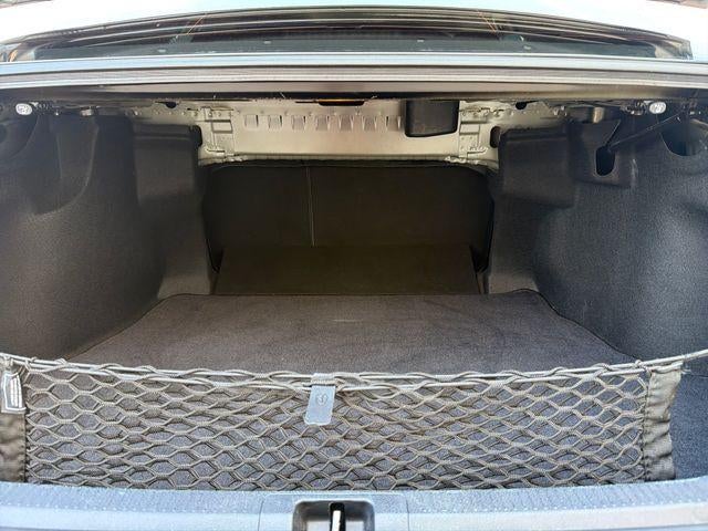 2021 Toyota Camry SE Auto (SE)