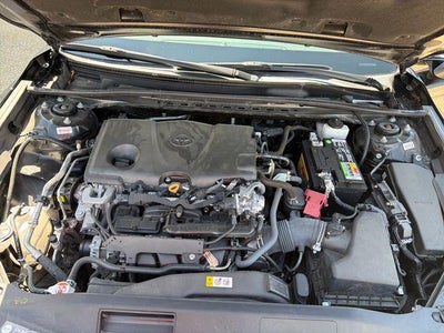 2021 Toyota Camry SE Auto (SE)
