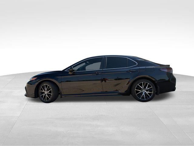 2021 Toyota Camry SE Auto (SE)