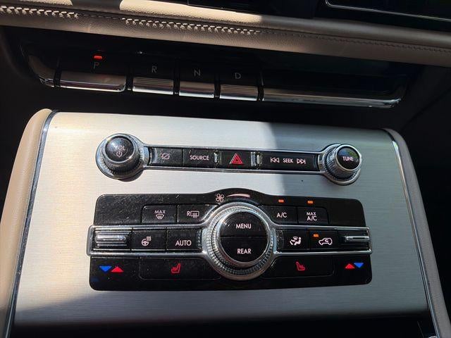 2022 Lincoln Aviator Standard AWD