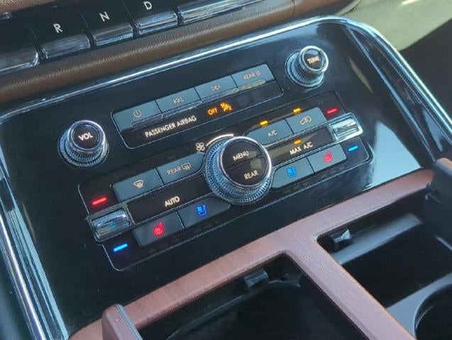 2023 Lincoln Navigator L Reserve 4x4