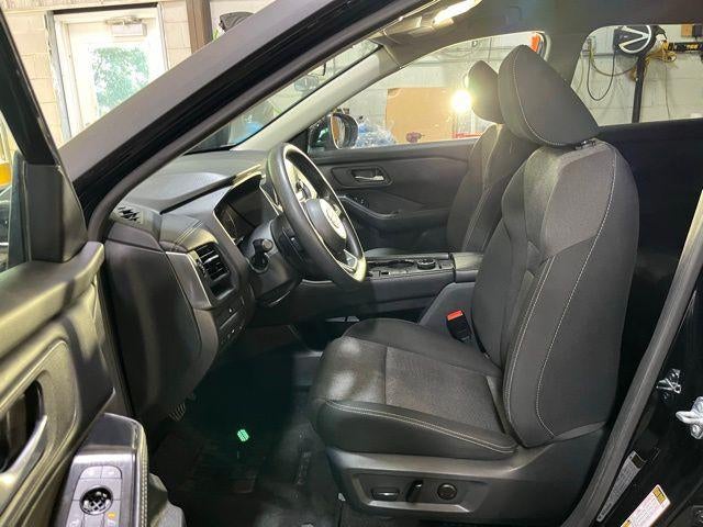 2024 Nissan Rogue AWD SV