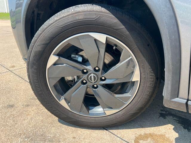 2025 Nissan Rogue AWD SV