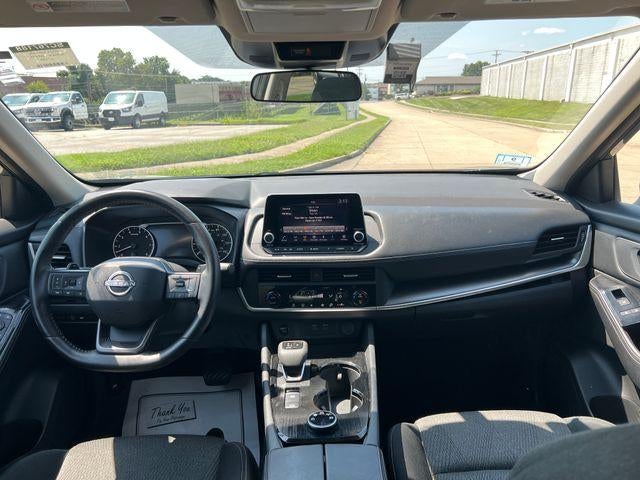 2025 Nissan Rogue AWD SV