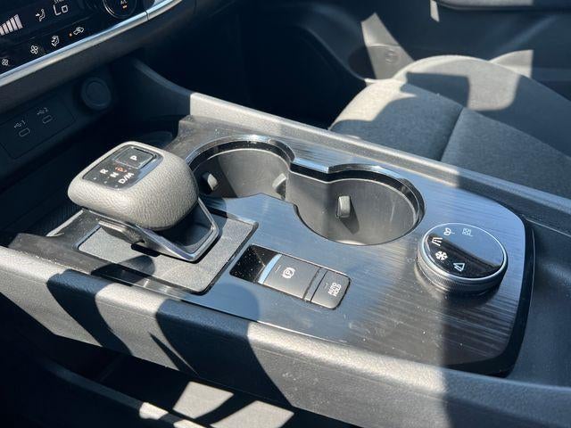 2025 Nissan Rogue AWD SV