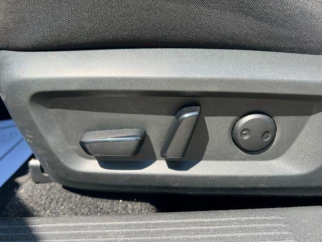 2025 Nissan Rogue AWD SV