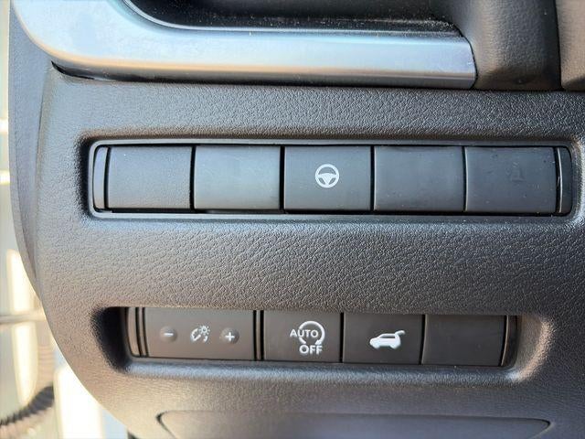 2025 Nissan Rogue AWD SV