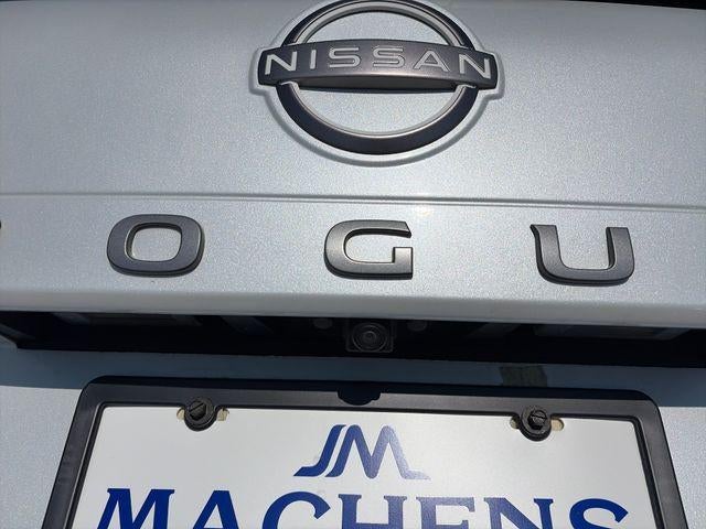 2025 Nissan Rogue AWD SV