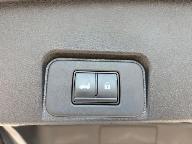 2025 Nissan Rogue AWD SV