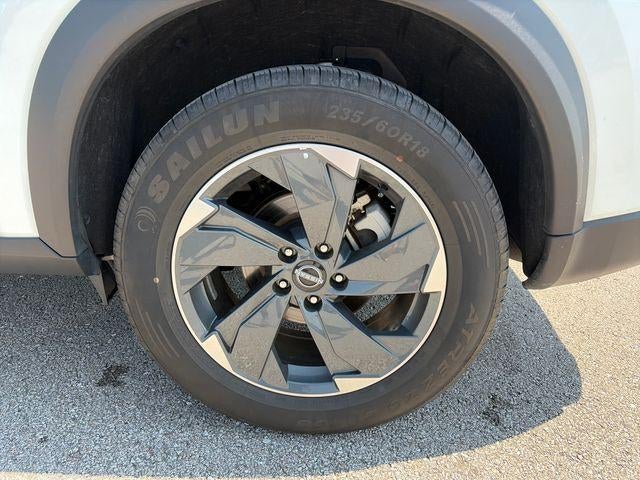 2025 Nissan Rogue AWD SV