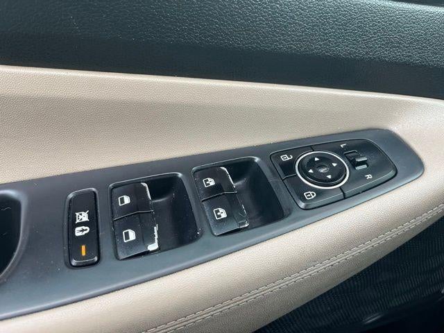 2019 Hyundai SANTA FE SEL 2.4L Auto FWD