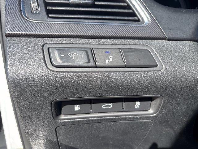 2016 Hyundai SONATA 4dr Sdn 2.4L Sport