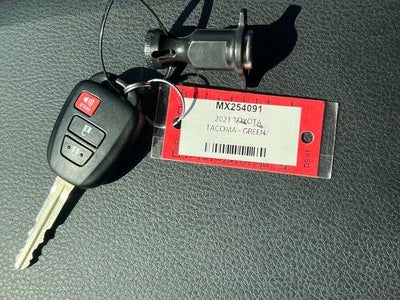 2021 Toyota Tacoma 4WD 4WD SR5 Double Cab 5' Bed V6 AT (GS)