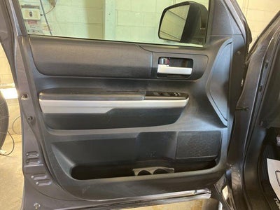 2018 Toyota Tundra 4WD 4WD SR5 Double Cab 6.5' Bed 5.7L FFV (Natl)