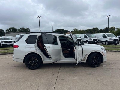 2022 BMW X7 xDrive40i Sports Activity Vehicle