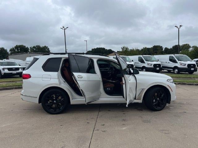 2022 BMW X7 xDrive40i Sports Activity Vehicle