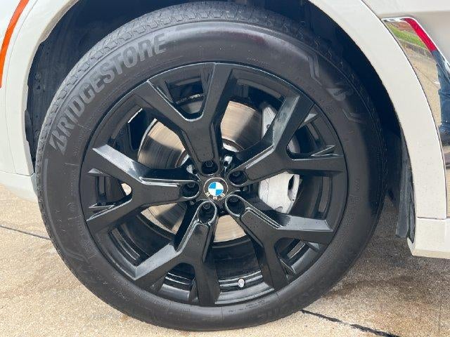 2022 BMW X7 xDrive40i Sports Activity Vehicle