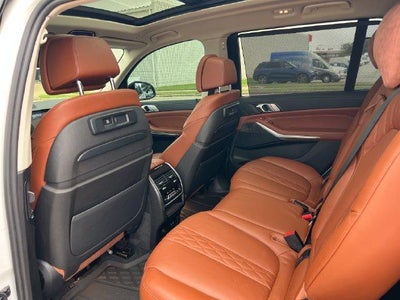 2022 BMW X7 xDrive40i Sports Activity Vehicle