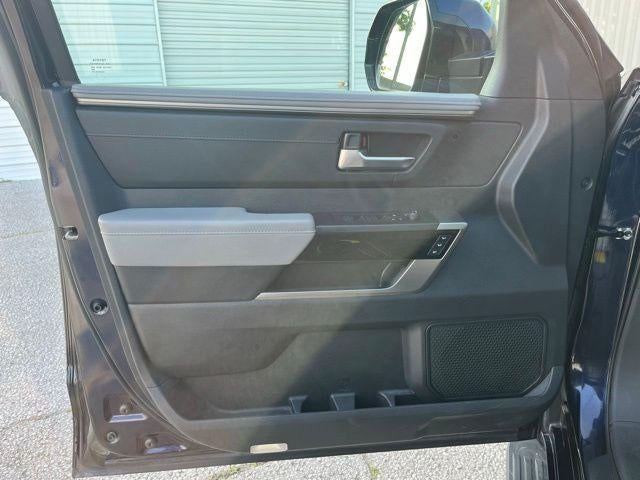 2024 Toyota Sequoia Limited 4WD (SE)
