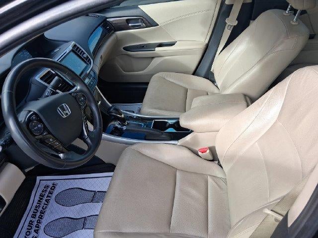 2017 Honda Accord Hybrid Touring Sedan