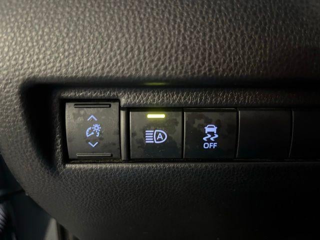 2021 Toyota Venza LE AWD (GS)