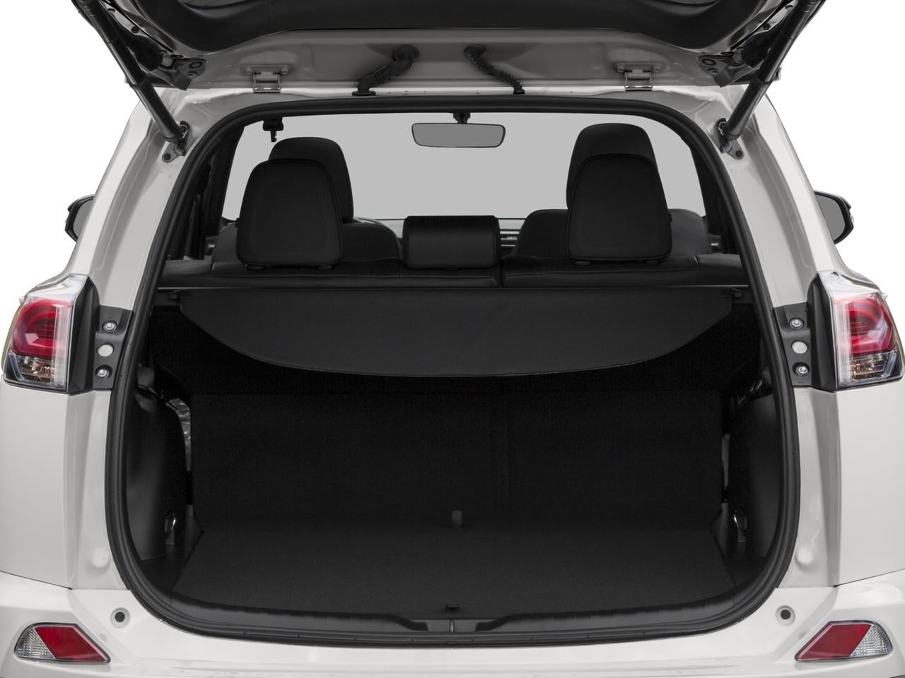 2017 Toyota RAV4 SE FWD (Natl)