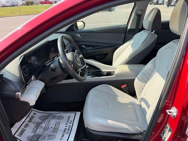 2025 Hyundai ELANTRA Limited IVT