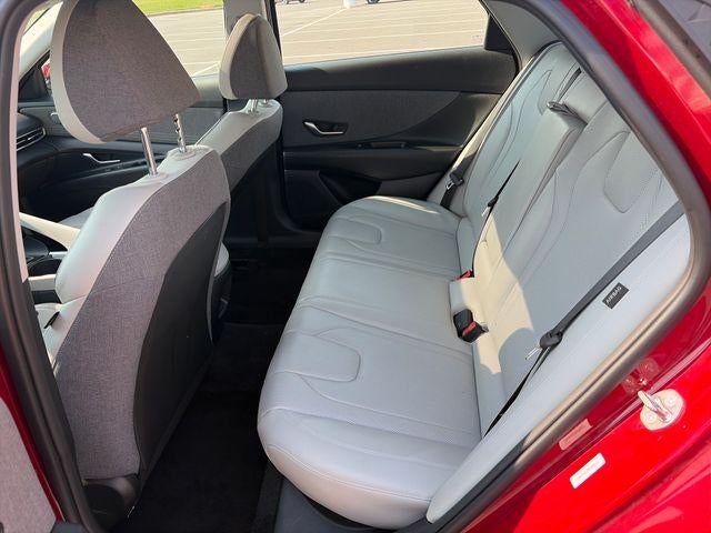 2025 Hyundai ELANTRA Limited IVT