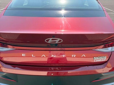 2025 Hyundai ELANTRA Limited IVT