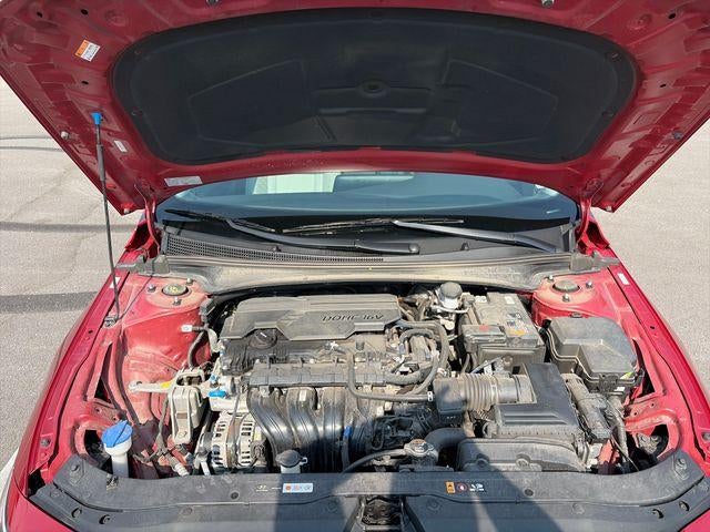 2025 Hyundai ELANTRA Limited IVT